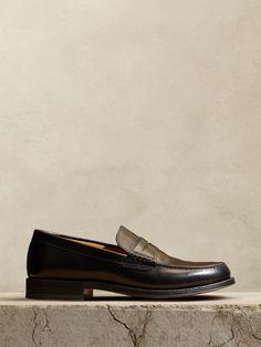 A classic penny loafer crafted in Portugal from leather from tip to toe, we cut these with a classic almond toe and stacked leather heel so they'll serve you well for years to come.  Leather uppers.  Leather lining.  Leather soles.  Made in Portugal.  Heel height: 0. 5" (1cm) Dress Shoes Flats, Loafers Online, Black Leather Loafers, Gorgeous Leather, Penny Loafer, Fall Shoes, Shoes Shop, Mens Fashion Shoes, Girls Wear