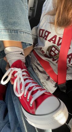 new converse red harvard aesthetic outfit inspo shoes high top chuck taylor Kat Stratford, Julia Stiles, 10 Things I Hate About You, Summer Photos, Converse, Make Your, Sneakers, 10 Things