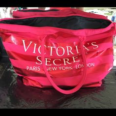 New! Never Used Duffle Bag Victoria's Secret Large Capacity Shopping Bag, Victoria's Secret Large Capacity Travel Bag, Victoria's Secret Large Travel Bag, Victoria's Secret Rectangular Travel Bag, Victoria's Secret Tote Bag For Travel, Victoria's Secret Travel Tote Bag, New Paris, Victoria's Secret Pink, Secret Pink