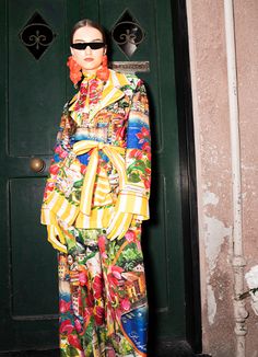 Dolce&Gabbana x Mytheresa Fashion Show in Portofino | World Dolce&Gabbana Leonie Hanne, Stefano Gabbana, Picture Postcards, Vibrant Flower, Silk Pajamas, Printed Bags, Scarf Print, Dream Wardrobe, Colorful Flowers