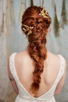 Redhead Bride, Backdrop Wedding, Wedding Hair Down, Hair Back, Jewelry Bridal, Hair Bun