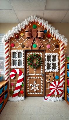 Christmas Decor For School Door, Ginger Bread Houses Decor, Gingerbread Doors Classroom, Door Ideas For Classroom Christmas, Gingerbread House Front Door, Christmas Decorations School Hallways, Ginger Bread Classroom Door, Gingerbread School Door, Gingerbread House Hallway