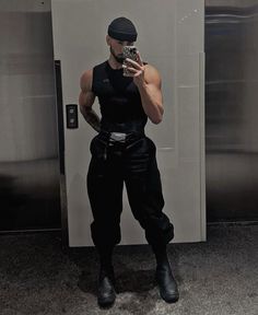 #techno #rave #technooutfits #raveoutfits #raveklamotten Techno Man Outfit, Men’s Techno Outfit, Male Techno Outfit, Techno Fits Men, Techno Fashion Men, Black Techno Outfit, Techno Outfit Men, Rave Outfit Men, Outfit Techno