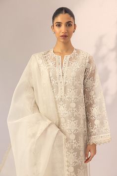 Silo – Sania Maskatiya International White Salwar Suit Classy, Saniya Maskatiya, Organza Kurti Designs, Sufi Night, Pakistani Attire, Silk Shirt Outfit, Organza Kurta, Sania Maskatiya, Desi Fits