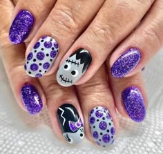 Cute Short Halloween Nail Designs, Art Ideas Halloween, Simple Halloween Nails, Nail Halloween, Halloween Nails Diy, Halloween Nail Art Ideas, Holloween Nails, Quartz Nails, Halloween Nail Ideas