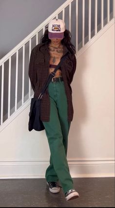 Masculine Going Out Outfits, Cosmic Bowling Outfit, 80s Crop Top Outfit, Thrifting Date Outfit, Southern Street Style, Dark Indie Style, Different Styles For Women, Rex Orange County Aesthetic Outfits, Style Inspo Mid Size