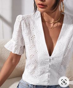 Elegant Off-white Summer Blouse, White Eyelet Feminine Top, Casual V-neck Eyelet Blouse, White Eyelet Button-up Blouse, Chiffon Blouses Designs, Cotton Blouse Design, Blouse Models, Pretty Blouses