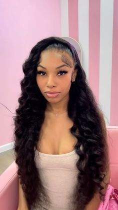 No Part Wig Hairstyles, No Part Lace Front Wigs, Wigs For Black Women Deep Wave, Wig Hairstyles Ideas Black Women Deep Wave, Curly Hair Lace Front Wig Styles, Curly Lace Hairstyles, Pulled Back Wig Hairstyles, 30 Inch Hairstyles, Side Part Crimps Frontal Wig