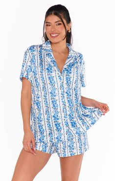 Sunday Morning PJ Set ~ Italian Picnic Jersey – Show Me Your Mumu Italian Picnic, Cozy Pjs, Easy Like Sunday Morning, Plus Size Pajamas, Formal Dress Shops, Romper And Jacket, Graphic Tee Dress, Bridal Party Dresses, Elastic Waist Shorts