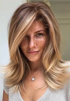 Blonde Hair Colors, Honey Blond, Honey Blonde Hair Color, Shaggy Bob, Honey Blonde Hair, Blonde Hair Inspiration, Highlights Brown Hair, Long Blonde, Long Blonde Hair