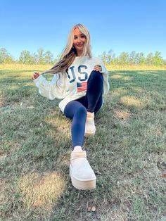 American Flag USA Graphic Fit: Oversized Fabric Content: 74% Cotton, 26% Polyester Usa Sweatshirt, Denim Romper, Linen Set, Girls Club, Denim Pant, Printed Maxi Dress, Skirt Pants, Print Tops, American Flag