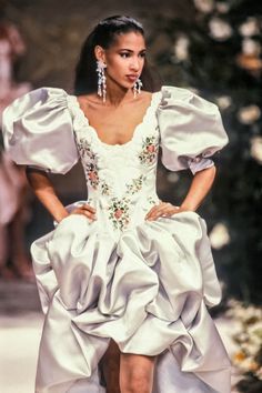 Jean - Louis Scherrer - Spring 1988 Couture 80s Couture, Sonia Cole, Jean Louis Scherrer, Met Gala Outfits, High Fashion Runway