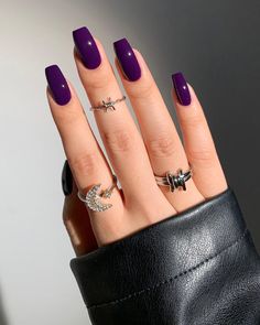 Ongles Gel Violet, Dark Purple Nails, Violet Nails, Inspiration Tattoos, Purple Nail Designs, Purple Nail, Thanksgiving Nails, Dark Nails