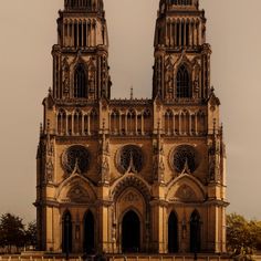 the large cathedral has two towers on each side