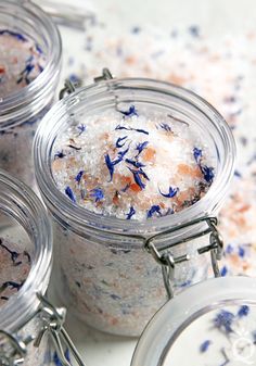 Luxurious Lavender Bath Salt DIY - Soap Queen Bath Tea Recipe, Diy Bath Salts, Bath Salts Recipe, Bath Salts Diy, Lavender Bath Salts, Bath Tea, Lavender Bath, No Salt Recipes, Homemade Bath Products