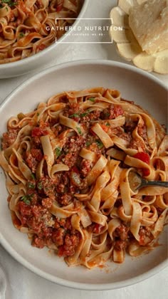 Perfect, simple, and delicious bolognese pasta sauce made in the Instant Pot! I could not be more excited to share this amazing recipe with you all- it’s a new absolute favorite in our home! Instant Pot Bolognese, Bolognese Pasta, Pasta Bolognese, Bolognese Sauce, Pan Recipes, Air Fryer Recipes Healthy, One Pan Meals, Crushed Tomatoes