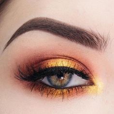 Sunset Makeup, Yellow Makeup, Orange Makeup, Glitter Eyeliner, Beauty Make-up