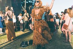 Coachella Street Style 2016 - Cosmopolitan.com Best Coachella Outfits, Rave Festival Outfits, Coachella Music Festival