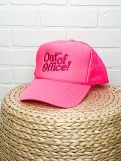 Out of office trucker hat pink - Trendy Hats at Lush Fashion Lounge Boutique in Oklahoma City Pink Trucker Hat Outfit, Hat Outfit Black Women, Sweat Suits Outfits, Hat Bar