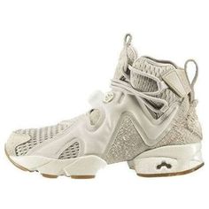 The Reebok Furikaze is a high-top sneaker that combines the best of two worlds – the InstaPump Fury and the Kamikaze 3. It features a retro-inspired design that is both stylish and comfortable. The understated colorway of Sand Stone and Chalk hues makes it perfect for any outfit. The combination of hairy suede, synthetic, and mesh on the upper provides durability and breathability. The Reebok Pump technology delivers an adaptive fit, while the gum rubber outsole enhances traction and comfort. (S Reebok High Tops, Reebok Pump, Sand Stone, Marathon Running Shoes, Sneaker Release, Latest Sneakers, Marathon Running, Running Shoes Sneakers, Nike Huarache