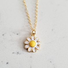 Smiley Face Gifts, Cheerful Daisy, Daisy Pendant, Daisy Charm, Daisy Necklace, Enamel Flower, Layering Necklace, Gold Enamel, Cheer Up