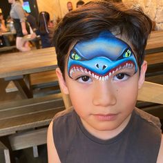 Natalee Davies on Instagram: “Blue wren shark 💙🇦🇺” Shark Face Paint, Easy Face Paint Ideas, Shark Makeup, Easy Face Paint, Mermaid Face Paint, Diy Face Paint, Face Art Painting, Mask Face Paint