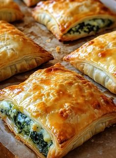 Health meal, low carbs meals, keto meal Spinach Strudel Recipe, Spinach And Cheese Croissant, Chicken Spinach Puff Pastry Recipes, Spinach Ricotta Pastry Puffs, Weight Watchers Spinach Stuffed Pastry, Spinach Philo Pastry Recipes, Spinach Feta Chicken Rolls, Spinach Puffed Pastry, Puff Pastry Holiday Recipes