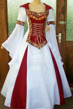 medieval dress - pretty with the white and red. Would like to see a blue or green dress too. Red Medieval Dress, Gaun Abad Pertengahan, Medieval Gown, Old Dresses, Medieval Dress, Medieval Clothing, Medieval Fashion, Fantasy Dress, Fantasy Fashion