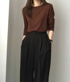 Cute Outfits With Black Dress Pants, Work Clothes Ideas Business Casual, Korean Casual Office Outfit, Korean Classic Outfits For Women, Dark Academia Office Wear, Formal Casual Korean Outfits, Brown Shirt With Black Pants, Korean Work Style, Simple Modern Outfits