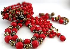 RARE Stunning Jonne House of Schrager Jewelry Red Beaded Parure            84  | eBay Antique Jewelry Rare, Antique Costume Jewelry, All Craft, All That Glitters, Red Bead, Faceted Glass, Necklace Bracelet, Vibrant Red, Jewelry Ideas