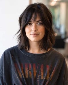 Shag Bob, Corte Shag, Trendy We Fryzurach, Modern Shag Haircut, Dunner Wordend Haar, Wavy Hairstyles Medium, Shag Haircuts, Hacks Beauty, Medium Bob Hairstyles