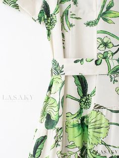 Elegant Floral Midi Dress Green Short Sleeve Summer Floral Dress, Green Floral Short Sleeve Dress For Summer, Green Maxi Floral Dress For Day Out, Elegant Green Floral Beach Dress, Green Short Sleeve Floral Dress For A Day Out, Chic Green Floral Dress For Summer, Elegant Green Floral Dress For Vacation, Elegant Floral, Designer Style