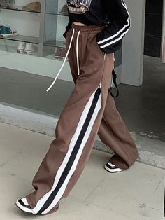 ⚡️Free Shipping 2022 Vintage Patchwork Striped Sweatpants Gray ONE SIZE under $52.00 in Pants at AnotherChill.com Online. Style: Casual/Street/Sporty/Hip Pop/Preppy/Y2K/Vintage. Fabric Content: Polyester Blend. Fit Type: Regular fit. : These retro, sporty-vibe pants shaped to a straight leg silhouette, designed with a stretch tie waist style, features contrast striped panels along the side, and has functional pockets detail.. SIZE. Waist. Hips. Outseam. ONE SIZE. 24-32inch/ 60-80cm. 38inch/ 97cm Sweatpants Brown, Striped Sweatpants, Cute Dress Outfits, Street Style Outfits Men, Everyday Fashion Outfits, Vintage Patchwork, Aesthetic Shirts, Fashion Dresses Casual, Street Style Outfit