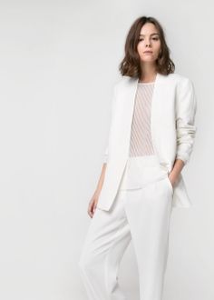 Mango | Minimal + Chic | @CO DE + / F_ORM Woman In White, White Minimalist, Minimal Outfit, Business Outfit, White Blazer, Looks Style, Mode Inspiration, White Pants, White Fashion