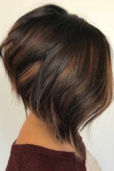 Black Bob With Highlights, Brown Bob With Highlights, Kelly Hair, Shag Mullet, Aline Bob, Stylish Short Hair, Corte Bob, Brown Hair With Blonde Highlights, Short Haircuts For Women