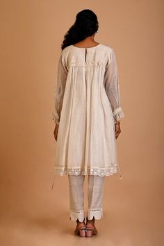 Ivory tunic with floral embroidered yoke and pleat details. Paired with an inner and pant with scalloped hem. - Aza Fashions Women Kurta, Set Women, Scalloped Hem, Pant Set, Embroidered Silk, Aza Fashion, Fashion Set, Pants Set, Silk