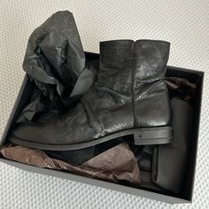 A Jv Icon - These Are The Morrison Sharpei Boots. Crafted In Italy From Soft Leather, This Slouchy Slihouette Echoes A Relaxed Vintage Look With Delicate Burnished Detailing, They Go Against The Grain With Attitude. Upper: 100% Calf Leather Lining And Sock: 100% Leather Outer Sole: 100% Leather And Man Made Materials Zip Closure Heel Made In Italy Luxury Ankle Boots With Textured Sole, Luxury Textured Leather Boots, Luxury Boots In Textured Calf Leather, Luxury Textured Calf Leather Boots, Luxury Textured Leather Boots For Formal Occasions, Luxury Textured Leather Formal Boots, Luxury Calf Leather Boots With Textured Sole, Elegant Calf Leather Boots With Textured Sole, Elegant Boots With Textured Sole And Almond Toe