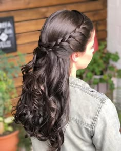 Updo Simple, Curled Hairstyles For Medium Hair, Communion Hairstyles, Hair Style On Saree, Formal Hairstyles For Long Hair, Cute Quick Hairstyles, Open Hairstyles, Indian Bridal Hairstyles, Simple Hair