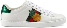 Ace embroidered sneaker Sneakers Gucci, White Casual Shoes, White Leather Shoes, Gucci Sneakers, Running Trainers, White Leather Sneakers, Women Travel, Star Shoes, Star Sneakers