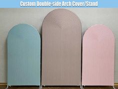 three different colored privacy screens in front of a wall with the words custom double - side arch cover stand