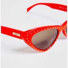 About This Item Plastic Frame Composite Lens Polarized Uv Protection Coating Coating Lens Width: 52 Millimeters Bridge: 18 Millimeters Arm: 140 Millimeters Luxury Red Sunglasses For Party, Cat Eye Sunglasses, Moschino, Cat Eye, Uv Protection, Sunglasses Accessories, Bridge, Women Accessories, Sunglasses