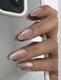 Classic Nail Ideas Simple, Neutral Bday Nails, Neutral Nails Acrylic Sparkle, Nail Ideas Clean Look, Short Oval Glazed Donut Nails, Almond Nails Neutral Design, Natural Almond Nails Designs Simple, Mom Friendly Nails, Birthday Nails Minimalist