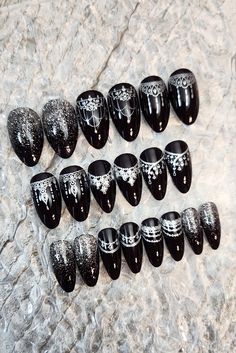 #goth #victorian #pressonnails #silverbling #etsyseller #elegantnails Ombre Bling Nails, Nails Silver Glitter, Goth Victorian, Victorian Gothic Style, Nails Silver, Silver Bling, Gothic Victorian, Glitter Ombre, Elegant Nails