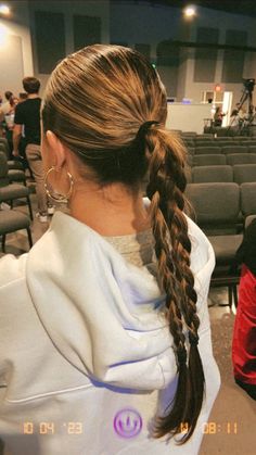 Simple Low Hairstyles, Hair Styles For Cross Country, Fishtail Braid Curly Hair, Hairstyles Up Do, 2 Braid Ponytails, Ponytail With 2 Braids, Cute Hairstyles For Long Thick Hair, Slick Back Braids, Cool Ponytail Hairstyles