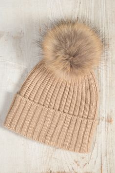 Fox And Raccoon, Woolen Cap, Fur Hats, Cute Beanies, Winter Attire, Fall Hats, Fashion Cap, Warm Winter Hats