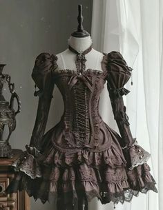 Dark Academia Fancy Dress, Monster High Fashion Aesthetic, Lace Made Dress, Old Style Dresses, Gothic Princess Aesthetic, Aesthetic Black Dresses, Witch Outfit Aesthetic, Orchestra Outfit, Victorian Day Dress