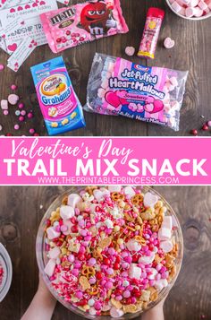 This snack makes a festive and delicious Valentine's Trail Mix or turn it into a classroom community Friendship Trail Mix. Chocolate San Valentin, Valentines Party Food, Valentines Snacks, Valentinstag Party, Valentine Desserts, Preschool Valentines, Holiday Snacks, Valentines Day Food, Valentines Day Treats