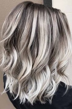 Updo Brunette, Ashy Blonde Balayage, Blond Hairstyles, Brunette Medium, Hair Colour Design, Rambut Brunette, Blond Ombre, Balayage Blond, Blonde Balayage Highlights