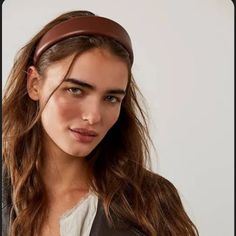 New With Tags! Free People Chrissy Brown Headband Pet And Smoke Free Home Sold Out On Their Site! A Simply Sleek, Wide Leather Headband That Gives A Sophisticated Touch To Any Style. Features: Hard Style, Wide Design, Faux Leather Fabrication Why We <3 It: Adds A Preppy Accent To Any Look. Care/Import Import Contents 100% Pu Preppy Headband, Brown Headband, Fall Headbands, Leather Headband, Leather Headbands, Free People Accessories, Free People, Faux Leather, Hair Accessories