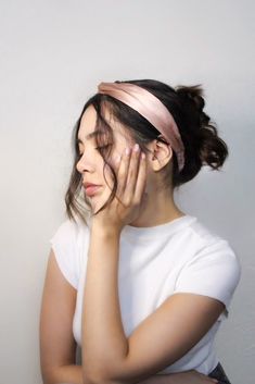 Elevate your look with our Knotted Silk Headband﻿. Made with 100% Mulberry Silk. WAYS TO USE: Dressing up your hairstyle Washing your face (gently pushes back baby hairs) Doing your makeup/skincare routine Skincare Hair Band, Makeup Skincare Routine, Headband Silk, Baby Hairs, Silk Headband, Beauty Lover, Makeup Skincare, Wash Your Face, Knot Headband